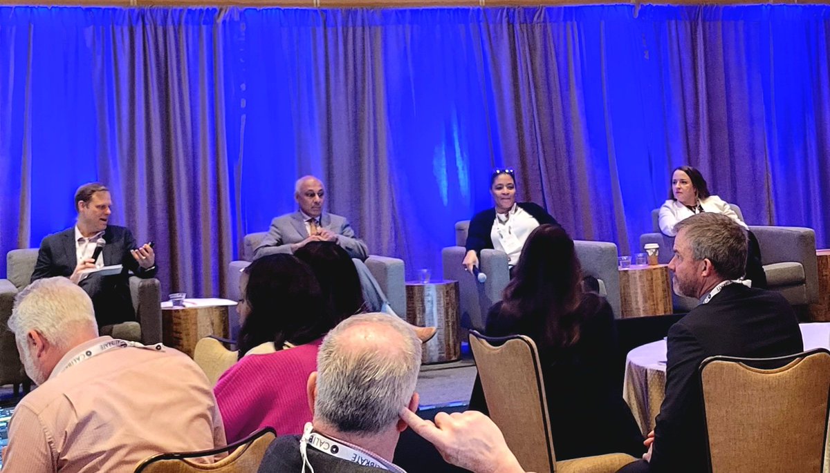 natlawreview's tweet photo. @TRIExecutives Does find gold in El Dorado! Great panel on measuring #lawfirm BI &amp; #legalmarketing profitability! #MPFDiamond  @NatLawLegalMktg https://t.co/BF4BnRcw5b