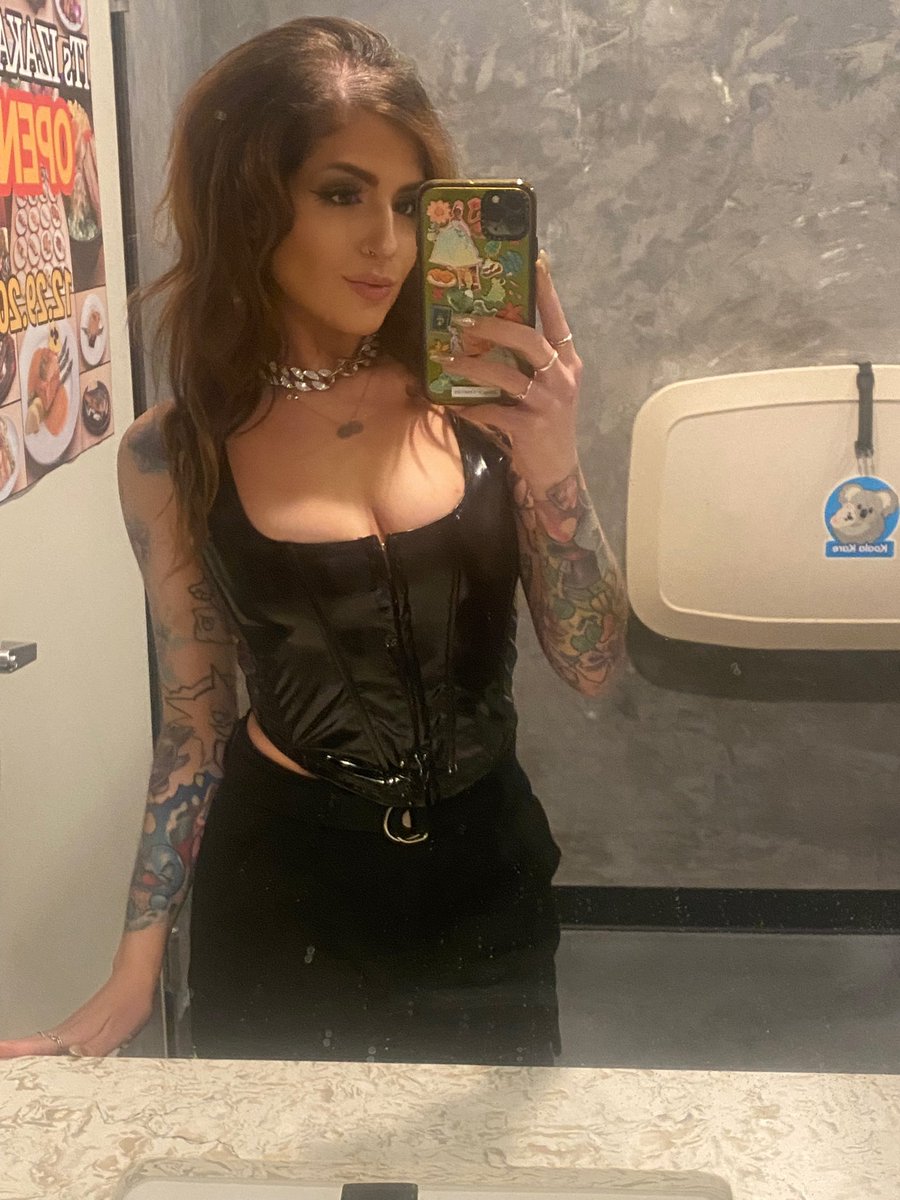 nico 🖤 tweet media