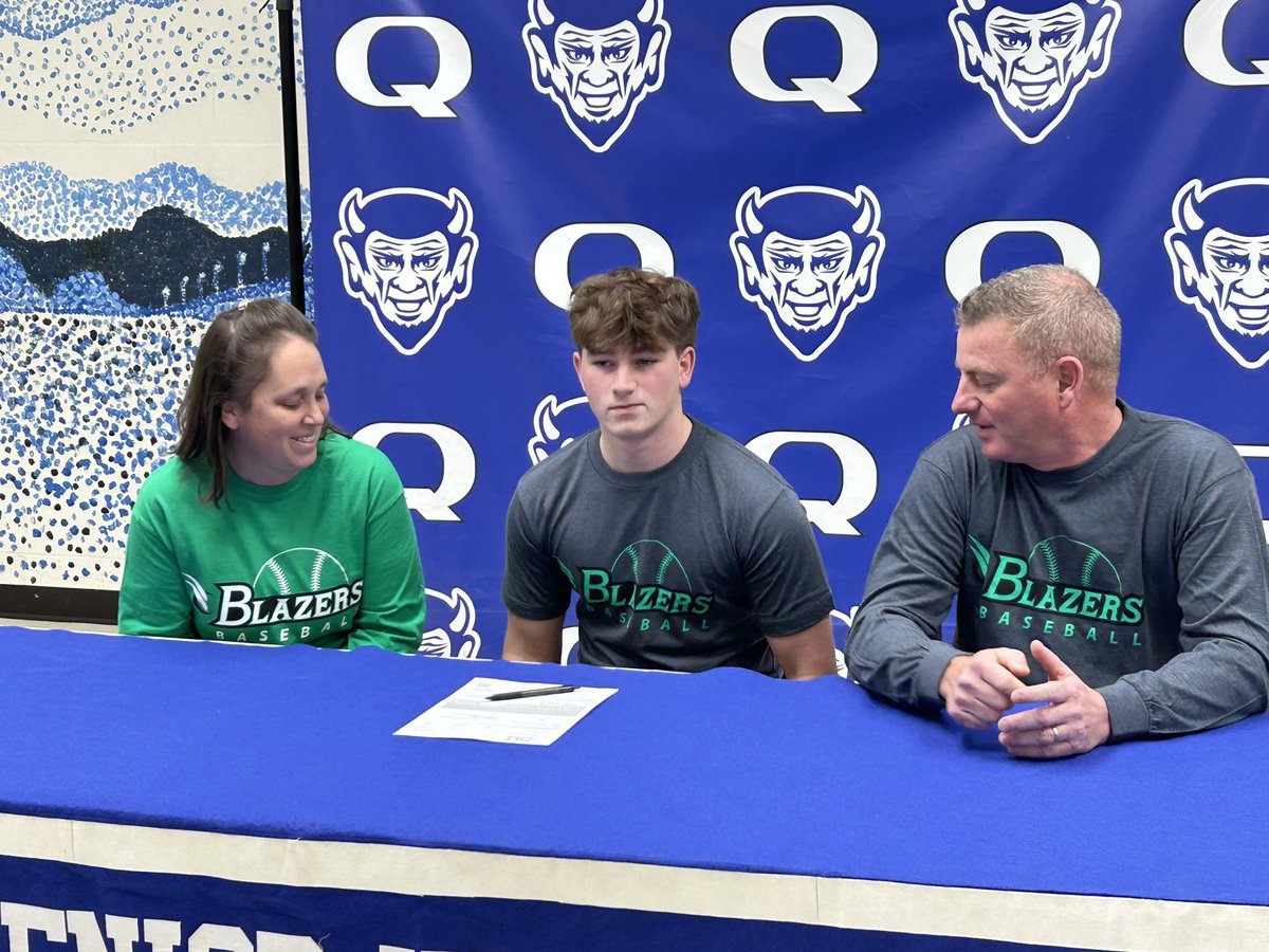 qhs_baseball's tweet photo. Congrats to @bunchyyyyyyyyyy for officially signing @JohnWood_bases and joining @CSchwindeler04 and @GraysonCook11 as former Blue Devils becoming teammates once again. @qhsathletics172 https://t.co/vh0HeQlfel