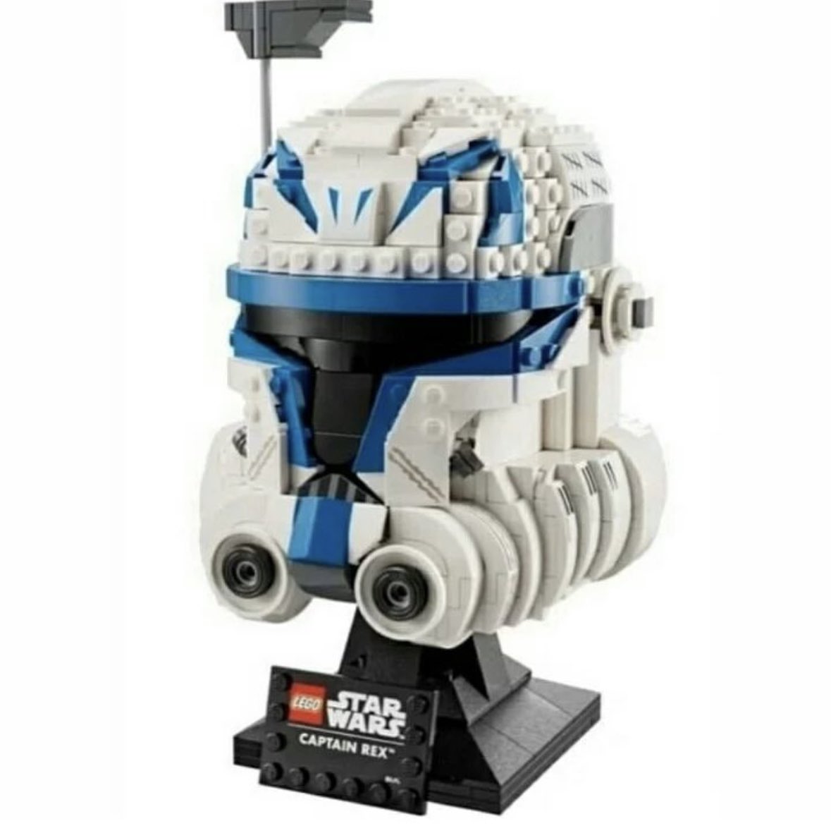 figurebrian's tweet photo. First look at Captain Rex and Commander Cody Helmets! What do you think?

#lego #legostarwars #starwars https://t.co/bpr0qq0ESc