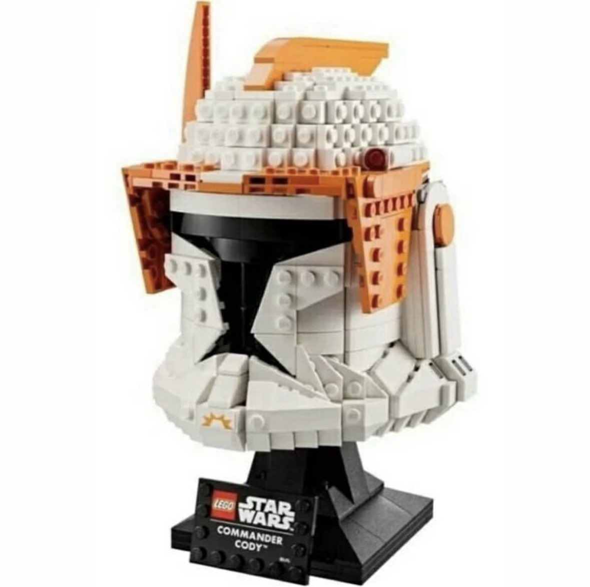 figurebrian's tweet photo. First look at Captain Rex and Commander Cody Helmets! What do you think?

#lego #legostarwars #starwars https://t.co/bpr0qq0ESc