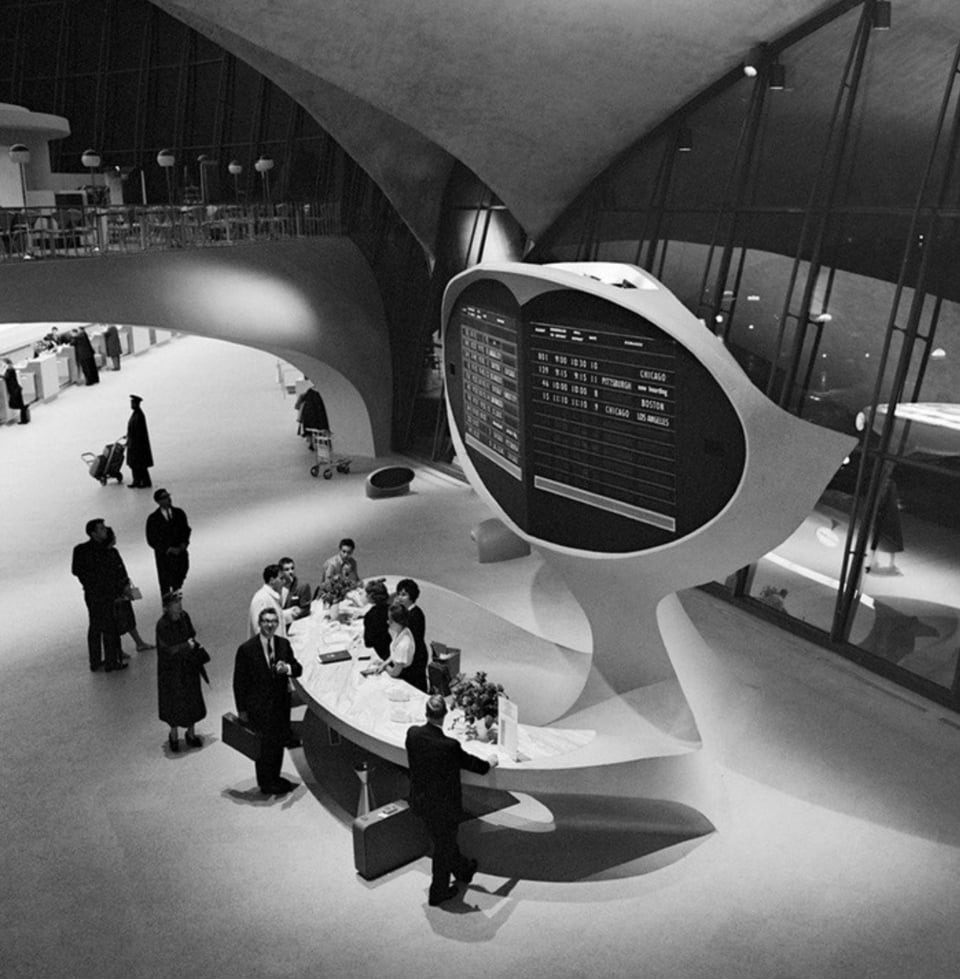 LaocoonofTroy's tweet image. The customer service / help desk at Trans World Airlines. Idlewild Airport, New York. 1958