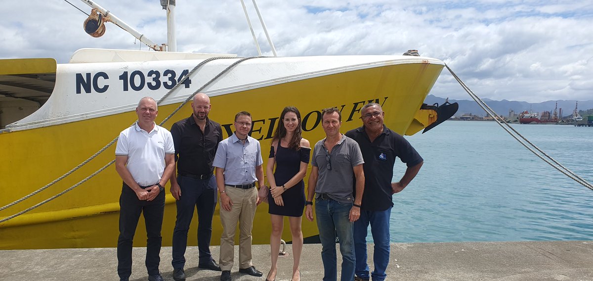 Christopher Gygès, membre du gouvernement chargé d'animer l'économie maritime, a visité vendredi 20 janvier, avec Lionel Brinon, président de l'Agence rurale, la société de pêche Albacore.
