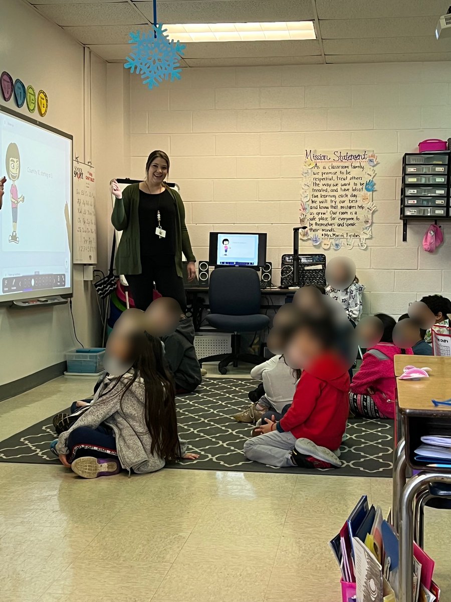 jyount838's tweet photo. Thanks to fellow colleague Katie Morin for letting our team plan and watch a math lesson with her! Many great takeaways βΊοΈ #ItsAKnightThing @ZumDardenne https://t.co/6p54AKDyw9