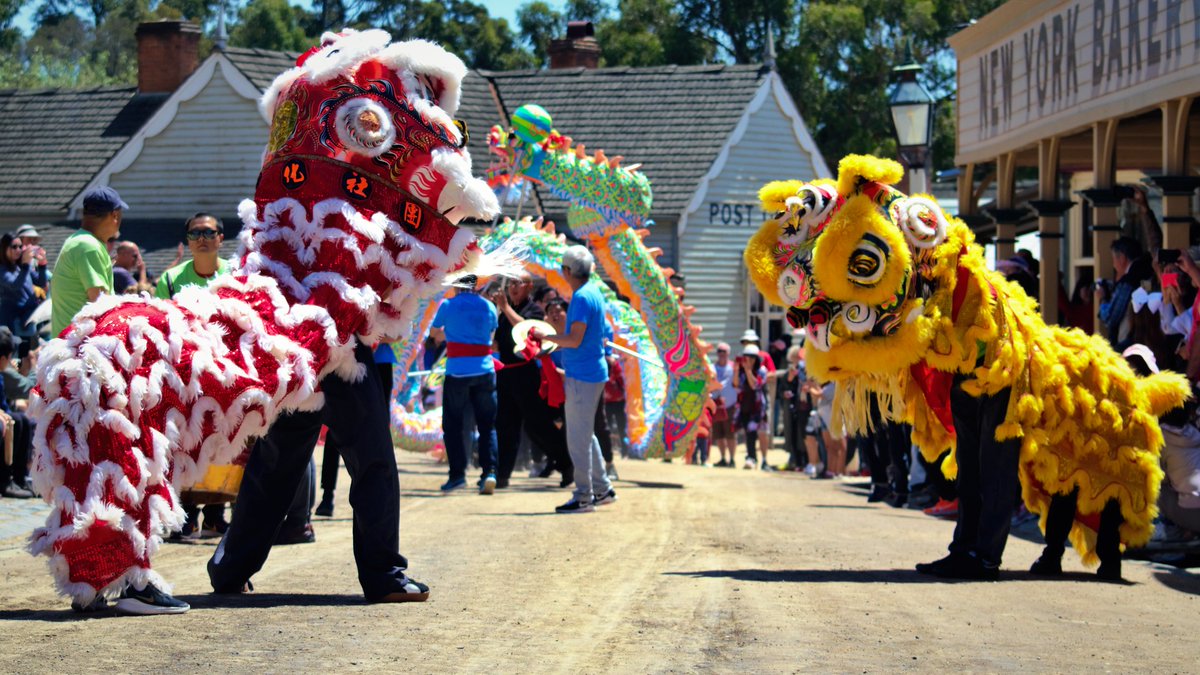 sovereignhill's tweet photo. Our #LunarNewYear celebrations starts this Thurs 26 Jan with a 4-day celebration of food, music &amp; culture. 

See colourful dragon &amp; lion parades, hands-on activities, &amp; feast on noodles, dumplings, sweets, and cocktails.

Find out more: https://t.co/E8hd4HL07X https://t.co/7Jlhru1wJn