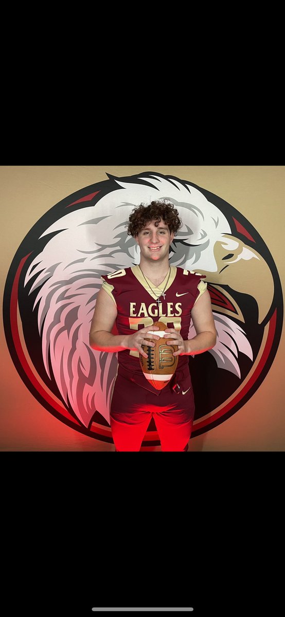 jake30mc's tweet photo. After a long weekend of thought and talks with family and a call with @CoachPurk I have officially decided to continue my academic and athletic career and commit to @BH2OFootball Proud to be an Eagle ! 🔛🔝 https://t.co/Ic2AIIE0eD