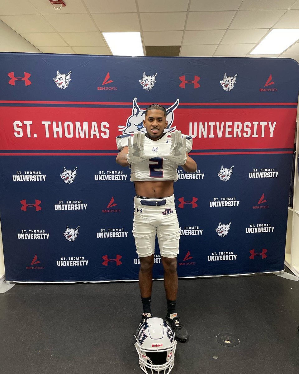 ST. Thomas University visit 💙 Big Thanks to  @watchwhat9do <a href="/STU_Football/">STU Football</a> <a href="/CoachAlexGray/">Alex Gray</a> <a href="/CelebrationFB/">Celebration Storm Football</a> <a href="/CoachJTPalmer/">CoachJTPalmer</a> <a href="/TacklinCoachLaw/">Coach Lawrence</a>