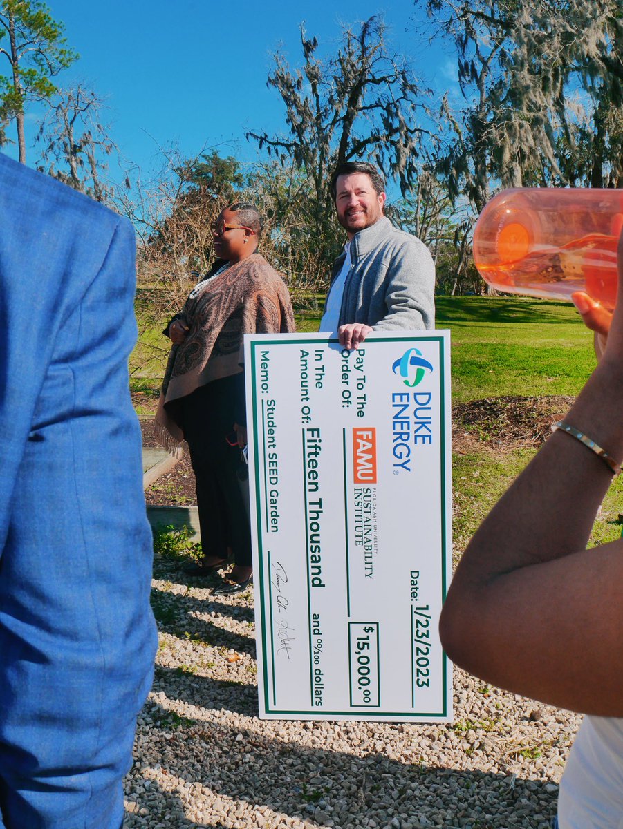 SustainFAMU's tweet photo. Thank you @DukeEnergy for your generous investment into our student SEED Garden! We are super excited to continue to flourish, flow and grow all 2023 and beyond! Also, huge thank you to EVERYONE who attended the grand re-opening ceremony!🌱 #OrangeGoesGreen🧡🌍💚 https://t.co/cc52ceCvif