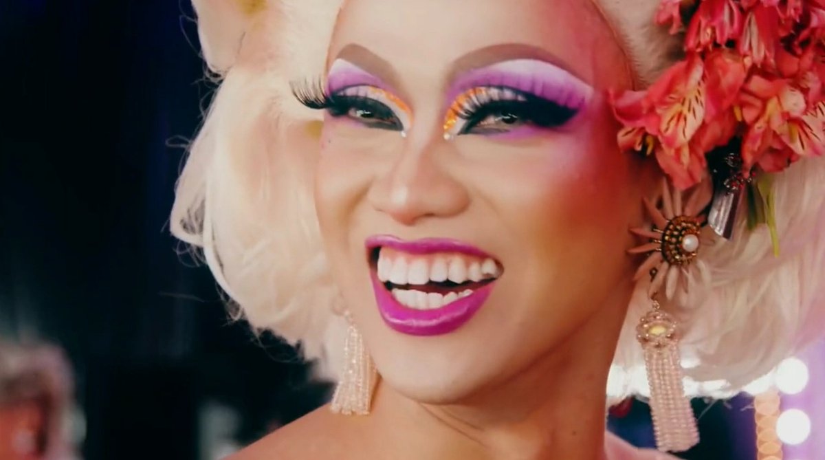 boraversePH's tweet photo. Please drop a makeup tutorial for this look I need that highlighter in my life 🥹🫶 @brigiding https://t.co/KFP48UBOmS