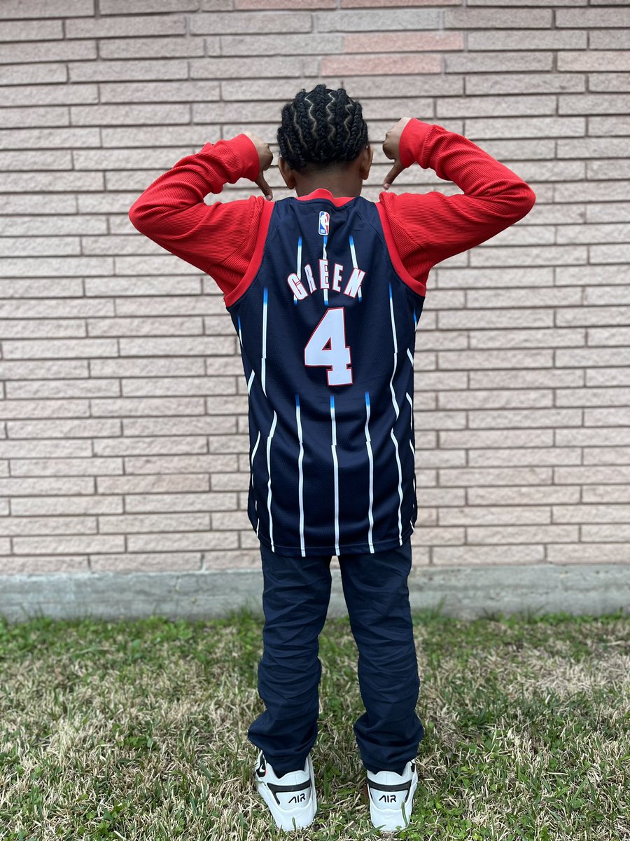 Michae1R's tweet photo. @JalenGreen @clutchthebear @HoustonRockets it’s my nephew’s 8th Birthday and he got himself a Green jersey his favorite player and is headed to the game tonight!! https://t.co/VGYVEOue2l