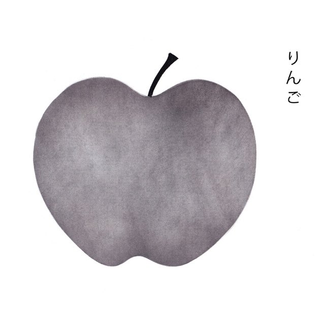 HERICOSAYAKA's tweet photo. 朝の定番はりんご・パン・レーズン・豆乳に。
朝は出発ギリギリまでのんびり食べているけど、りんごは残しません。
ギンゴ〜!エー・アッポー🍎と叫びながら、今日もしゃくしゃく食べてます。
#illustration #apple #aapple https://t.co/OhnmdmBCWi