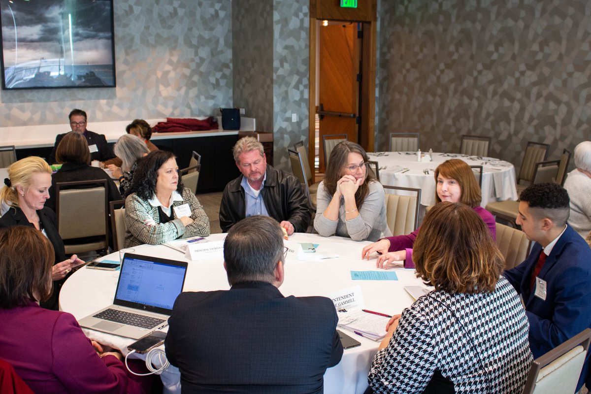 Hunt_Institute's tweet photo. Time for some professional perspectives! 

Legislators now have the opportunity to engage in small groups with #Education leaders from across Oklahoma to hear about their experiences and how policymakers can best support them in teacher recruitment and retention. #OKLR23 https://t.co/tShms6F4Ue