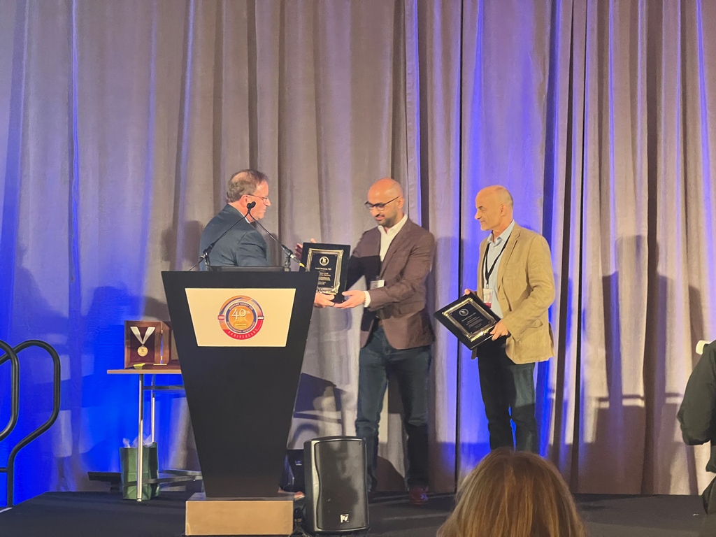 Stanford Plastic Surgery (@stanfordplastic) on Twitter photo 💫 Stanford Plastic Surgery Alumnus and #ASRM23 President Gregory Buncke presents Faculty Arash Momeni and Alumnus Rudy Buntic with plaques for their amazing work as co-chairs of this year's meeting!  <a href="/asrm_micro/">ASRM</a> 💫 Stanford Plastic Surgery Alumnus and #ASRM23 President Gregory Buncke presents Faculty Arash Momeni and Alumnus Rudy Buntic with plaques for their amazing work as co-chairs of this year's meeting!  <a href="/asrm_micro/">ASRM</a>
