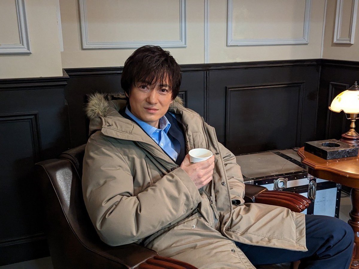 SOshinari's tweet photo. LINEドラマ『#Openyourwindow 』第3話が今夜22:00より #linenewsvision にて配信されます。謎の人物から電話。今夜は何が明らかになるのか。お楽しみに！ https://t.co/mOi9wTX6JF