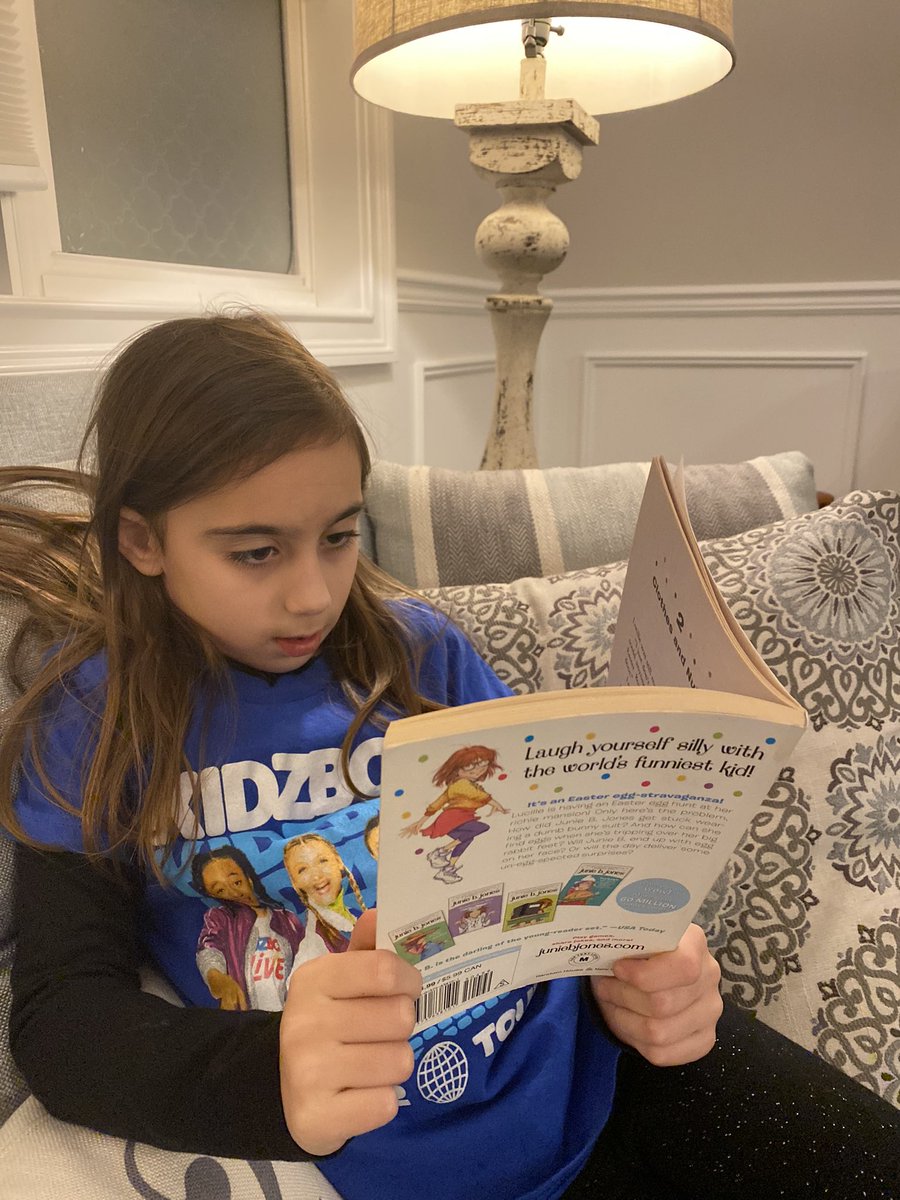 jillklein22's tweet photo. Olivia reading with Mom 💜 @WWPPTA @WWP_Dalers @PatrickKlocek @JenniferDeHayes #parp https://t.co/ij8xkoDGpd