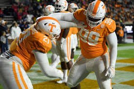 DominickMcKinl4's tweet photo. Blessed and Honored to receive an offer from Tennessee #AGTG @LevornH @RecruitLouisian @AHSWRECKINRAMS @PrepRedzoneLA https://t.co/GW0DCIKQTh