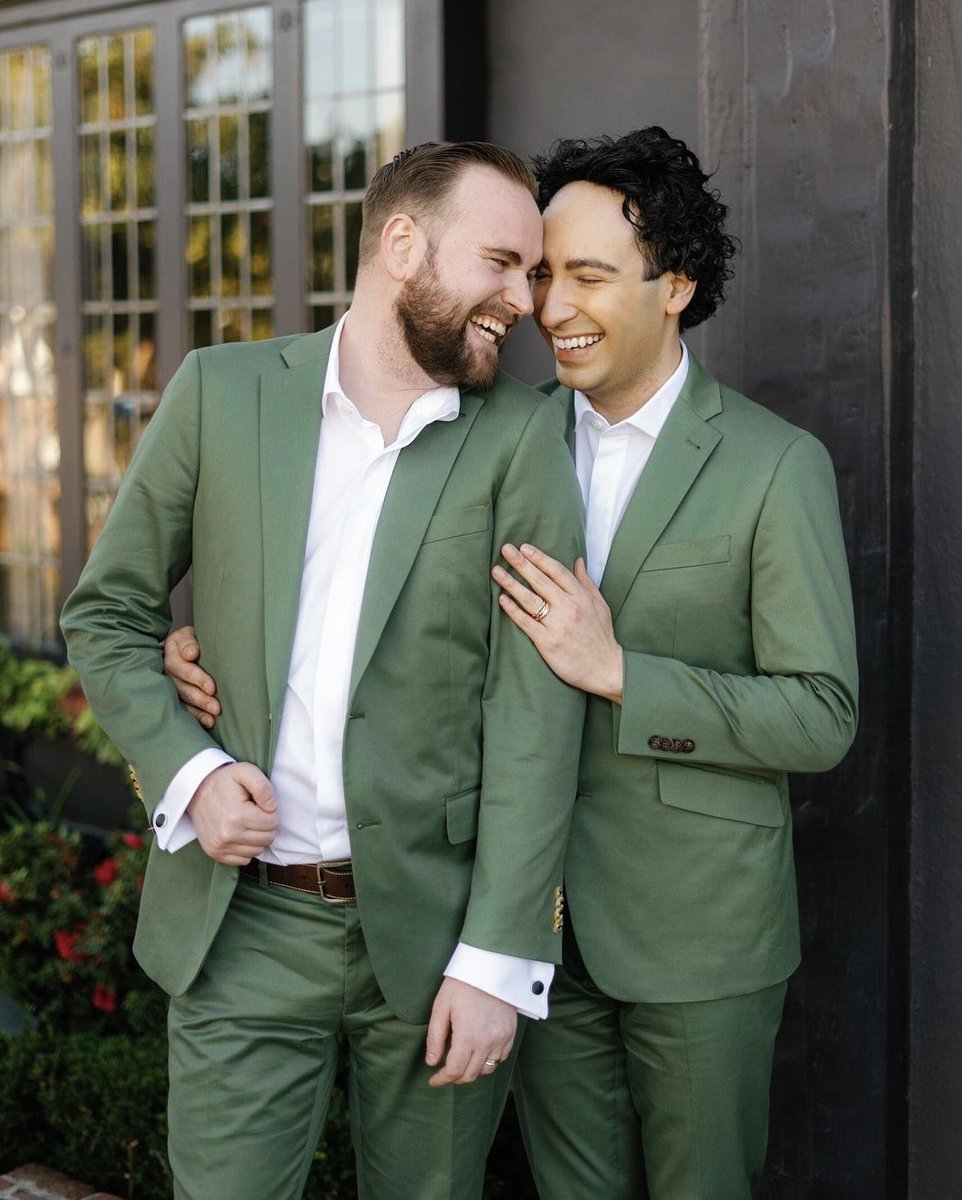 StevenDSass's tweet image. Just a few sneak peaks from our WEDDING yesterday! It still doesn’t feel real #lovewins