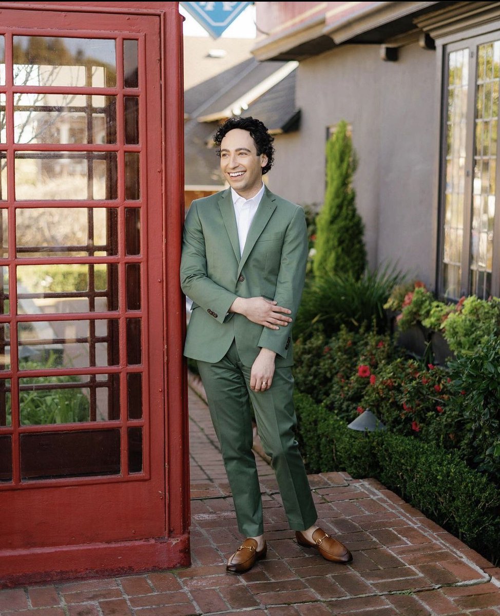 StevenDSass's tweet image. Just a few sneak peaks from our WEDDING yesterday! It still doesn’t feel real #lovewins