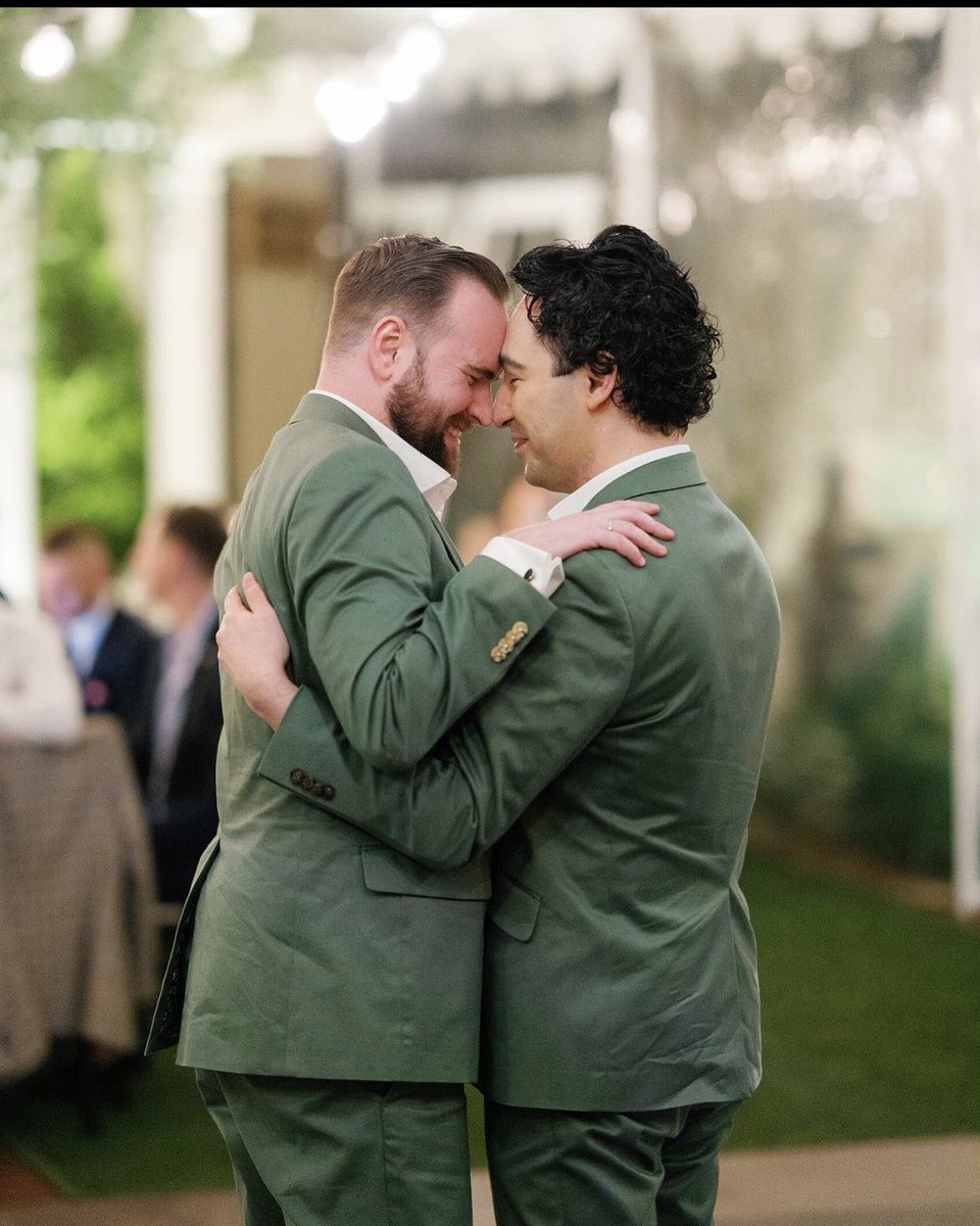 StevenDSass's tweet image. Just a few sneak peaks from our WEDDING yesterday! It still doesn’t feel real #lovewins