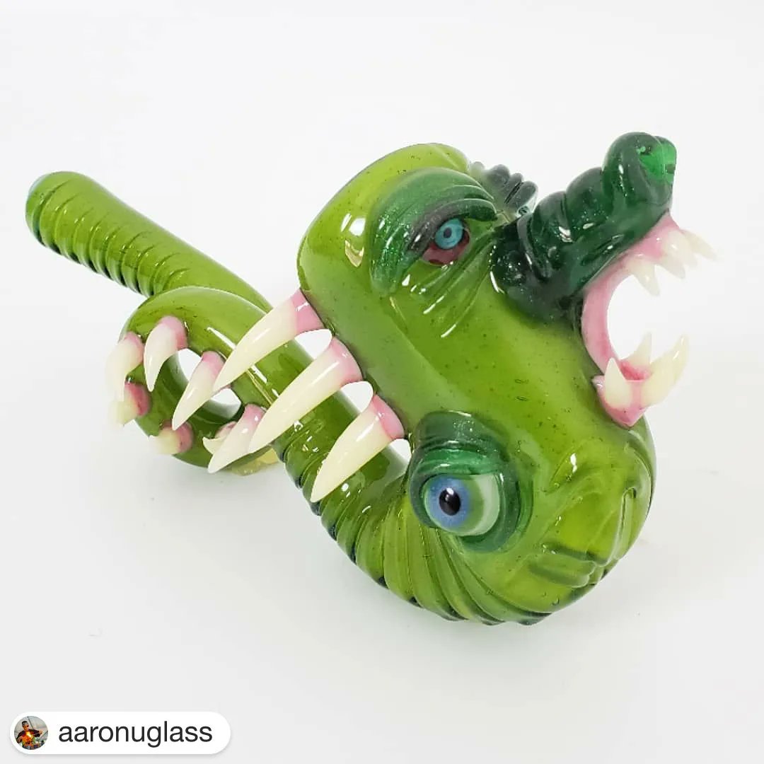 Perfection in glass.

#saltglass #aaronu #bestofglass #glassart #glassblowing #art #pipes #glasspipes #gator #monster #teeth #sculpture #glass #art #glassart #heady #headyglass #glassblowing #handblown #handmade #mmemberville #artistsontwitter #artistontwitter #handmadeart #boro