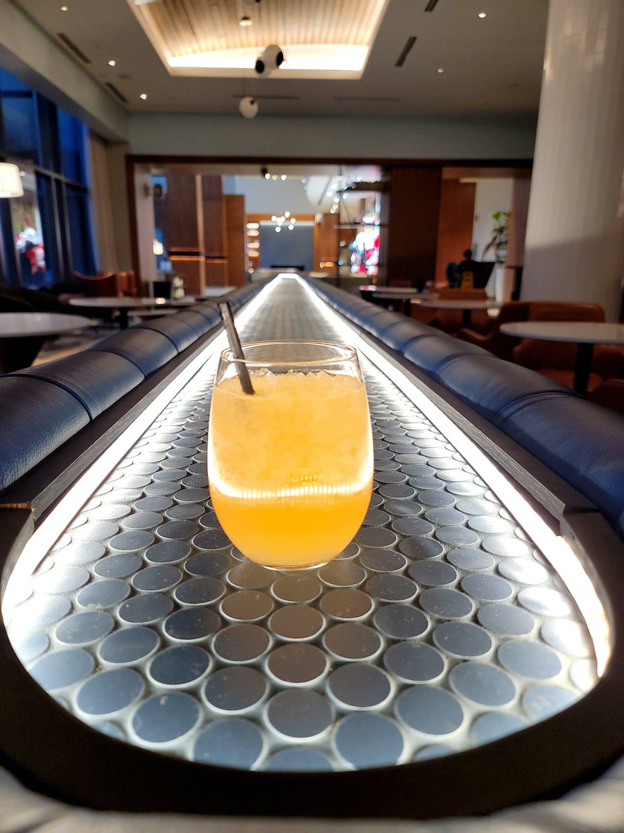 WWDEatNext's tweet photo. 🥃🤠Cowboy Buck
(Jim Beam black bourbon, grapefruit juice, honey syrup and fever-tree ginger beer)

Ten Hands Social Bar and Eatery - @DevourIndy
#devourindianapolis https://t.co/y28flliuI1