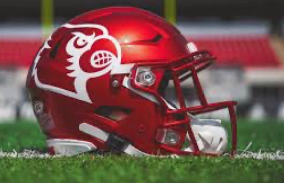 After a great call with <a href="/MarkIvey90/">Coach Mark Ivey</a>  I’m excited to have been offered from 
University of Louisville!
<a href="/LouisvilleFB/">Louisville Football</a> <a href="/CoachLeggett78/">Coach Leggett</a> <a href="/MarvinRidgeFB/">Marvin Ridge Football</a> <a href="/coach_carter77/">Aubrey Carter</a> <a href="/finisholacademy/">FinishOLAcademy</a>