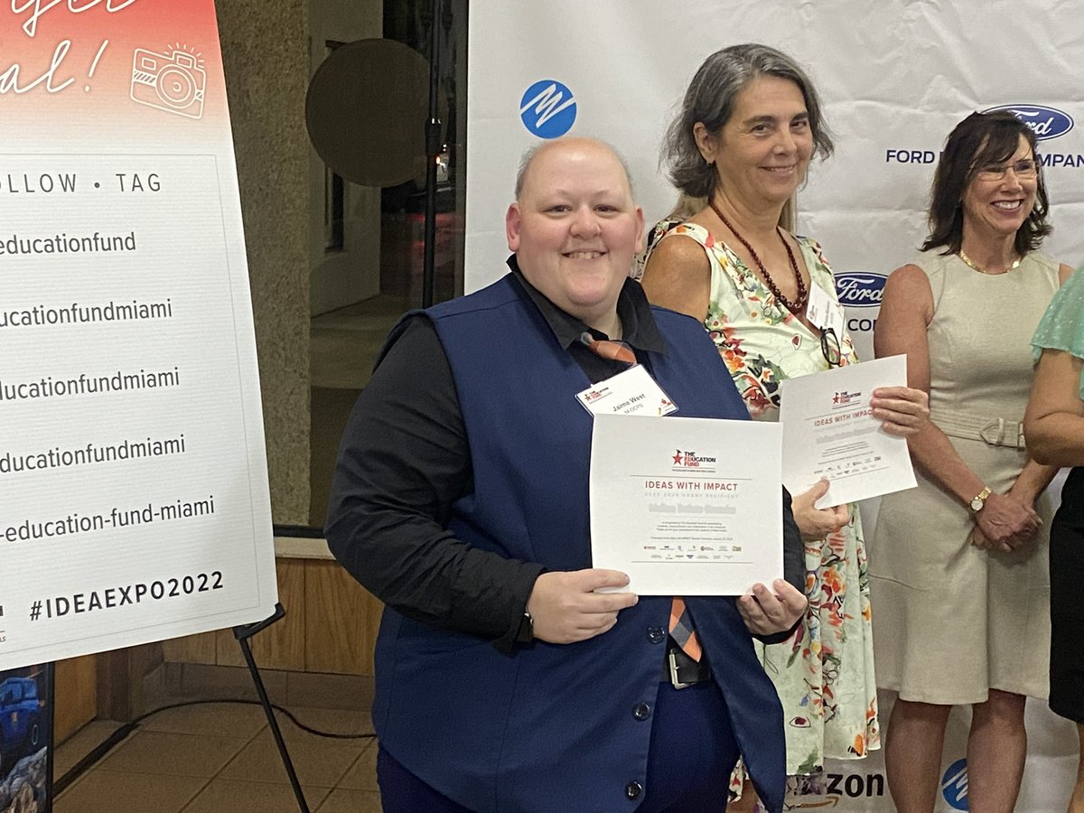 SouthDadeHS's tweet photo. Congrats Ms. West on being a recipient of the @EducationFund Botanical Colors Adapter award! What a #BUCTACULAR honor! #BUCNATION 🏴‍☠️ @MDCPS @miamimagnets @MDCPSSouth @SDPrincipalJCD https://t.co/prsxGz5tr3