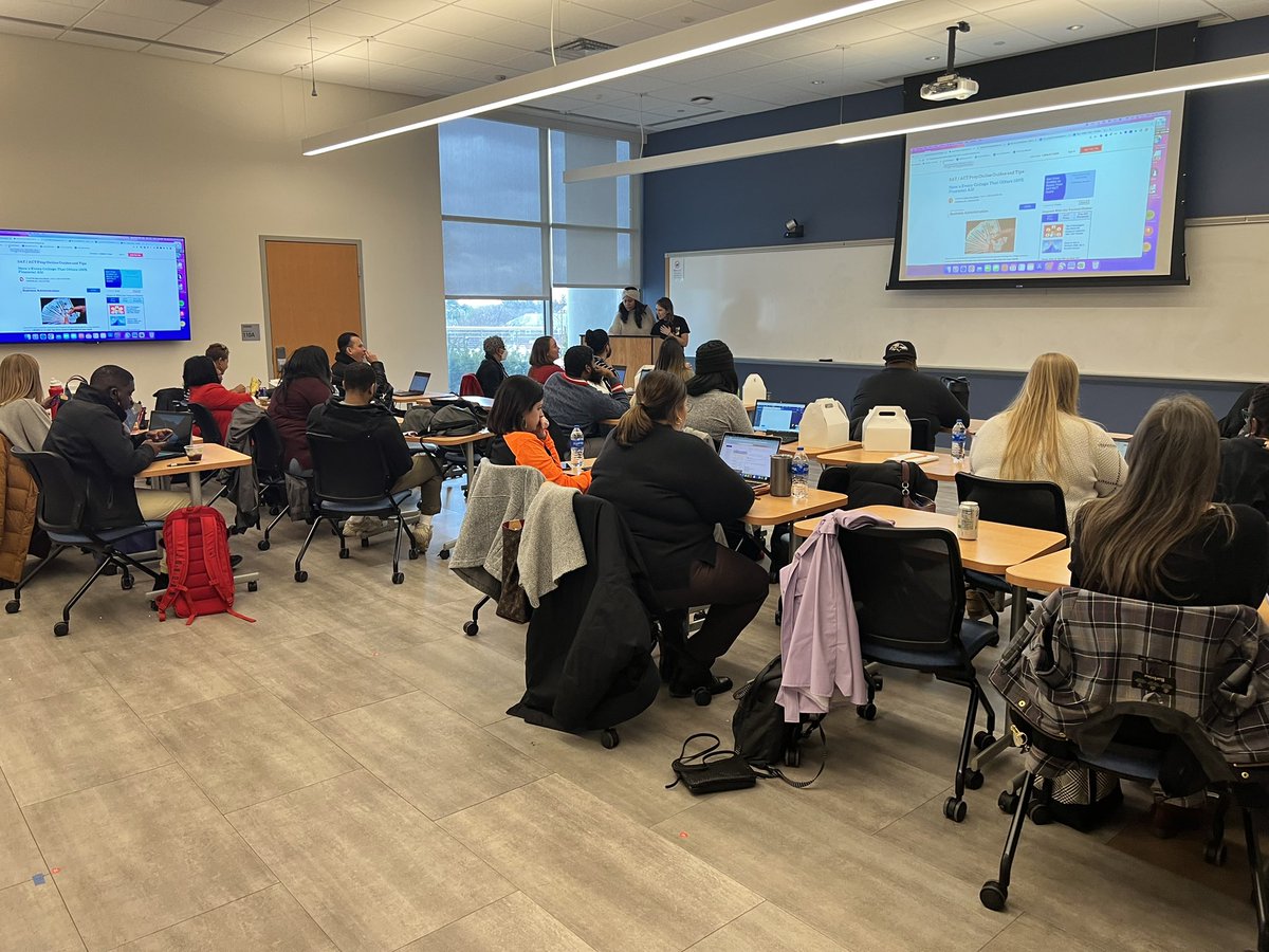SuzieWesh's tweet photo. What an amazing day of PD! Special thanks to @MorganStateU for hosting our @BaltCitySchools #SchoolCounselors and #PostsecondaryAdvisors. #collaborativelearning #professionallearning 
#BmoreDoMore 🤩 https://t.co/GfG7SIFr4d