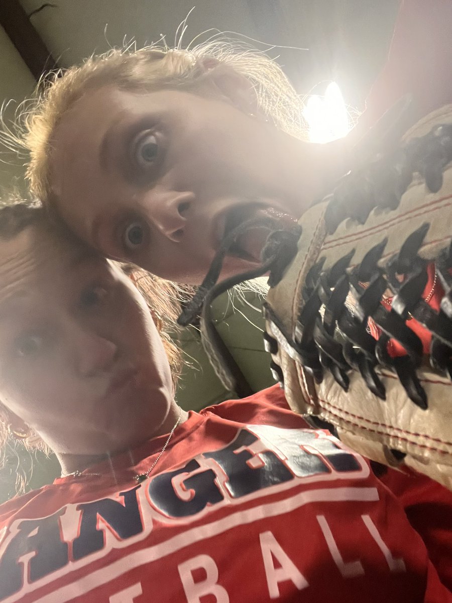 NWCCSoftball's tweet photo. Pitchers… I swear a person can’t leave their phone anywhere for 2 seconds! #TheyreDifferent #CirclePrincesses @dickersongabby @kyleemadisonb https://t.co/Zhrhk6ku9b