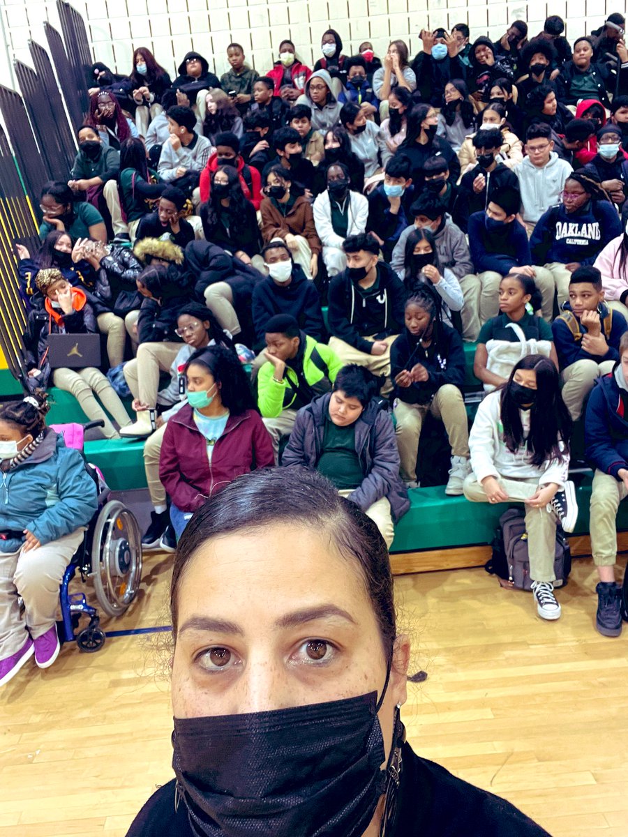 MrsCFButler's tweet photo. We’re approaching the 2nd semester in a few days. So it was time to revisit the Student Code of Conduct for my @GreenbeltMiddle 7th graders. I have to admit, it was good to see all of them in 1 room at the same time. 💚💛🐻 #BEARingGreatness #InnerState24 https://t.co/ZBxsJtutaR