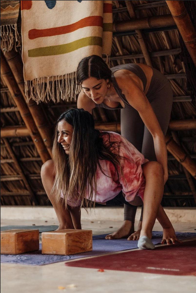 InbloomInfo's tweet photo. Buscas más movilidad en tus caderas, acompáñanos en nuestras clases on demand para alcanzar una apertura  que te brinde estabilidad al cuerpo. 🪬 🧘🏽
https://t.co/XVvnLxSjNN https://t.co/dwMuU1kfyL