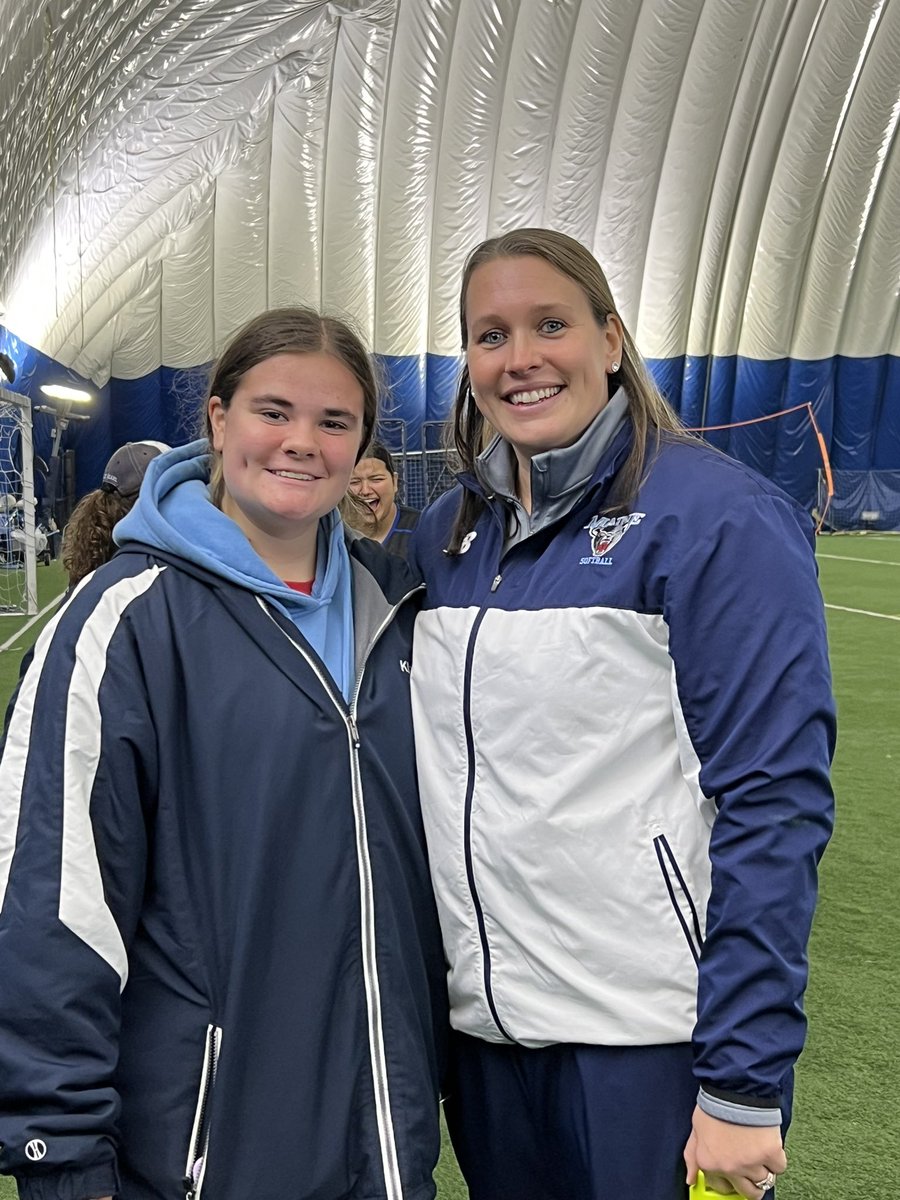AnnaKlein723's tweet photo. Thank you @Maine_Softball for a wonderful camp! I had a lot of fun and I learned a lot! Big thanks to the coaches and players for making a great camp! Go black bears! 🐻🤍💙 @CoachBigDub @coachjordanfitz https://t.co/tvutzP5mB0