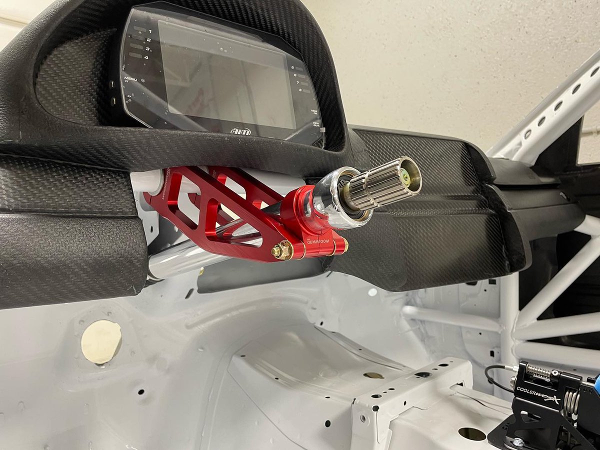 aimsports's tweet photo. We're a sucker for those minimal and clean installs. Beautiful looking setup here from @motorsports_supplies #aimsportsdata #datadriven #aimsports https://t.co/n7fiVjXhBF