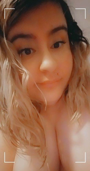 #Alone tonight! What are you doing?  Be sure to check out the spicy link in description :) https://t<a href="/tag/alone"class="tags">#Alone</a>