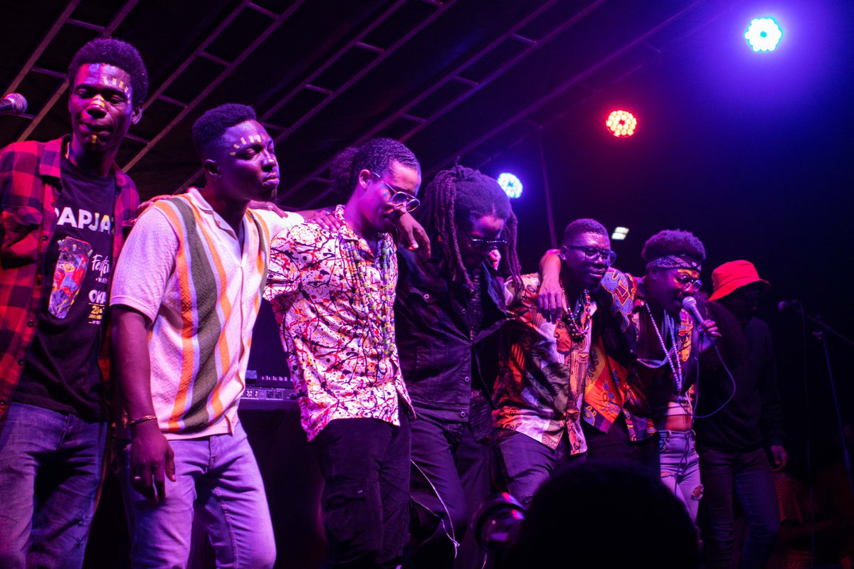 tanboukanzo's tweet photo. Mercii pour l'amour 🖤🖤🖤 
@PAPJazzHaiti
 #Gwolobo
 #Raratech 
📸@MrPicassso https://t.co/j48GpsLd9u