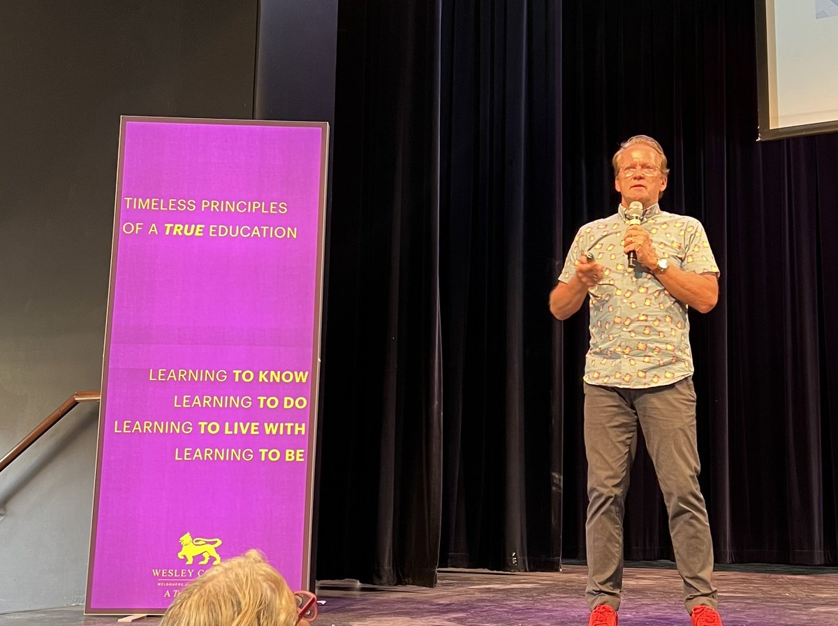 mrdavidhoward's tweet photo. What a privilege to hear from @pasi_sahlberg this morning. Wise words on the use of technology in schools and the need to harness their power for good. #edchatau #edtech https://t.co/s7TL8UG8kE