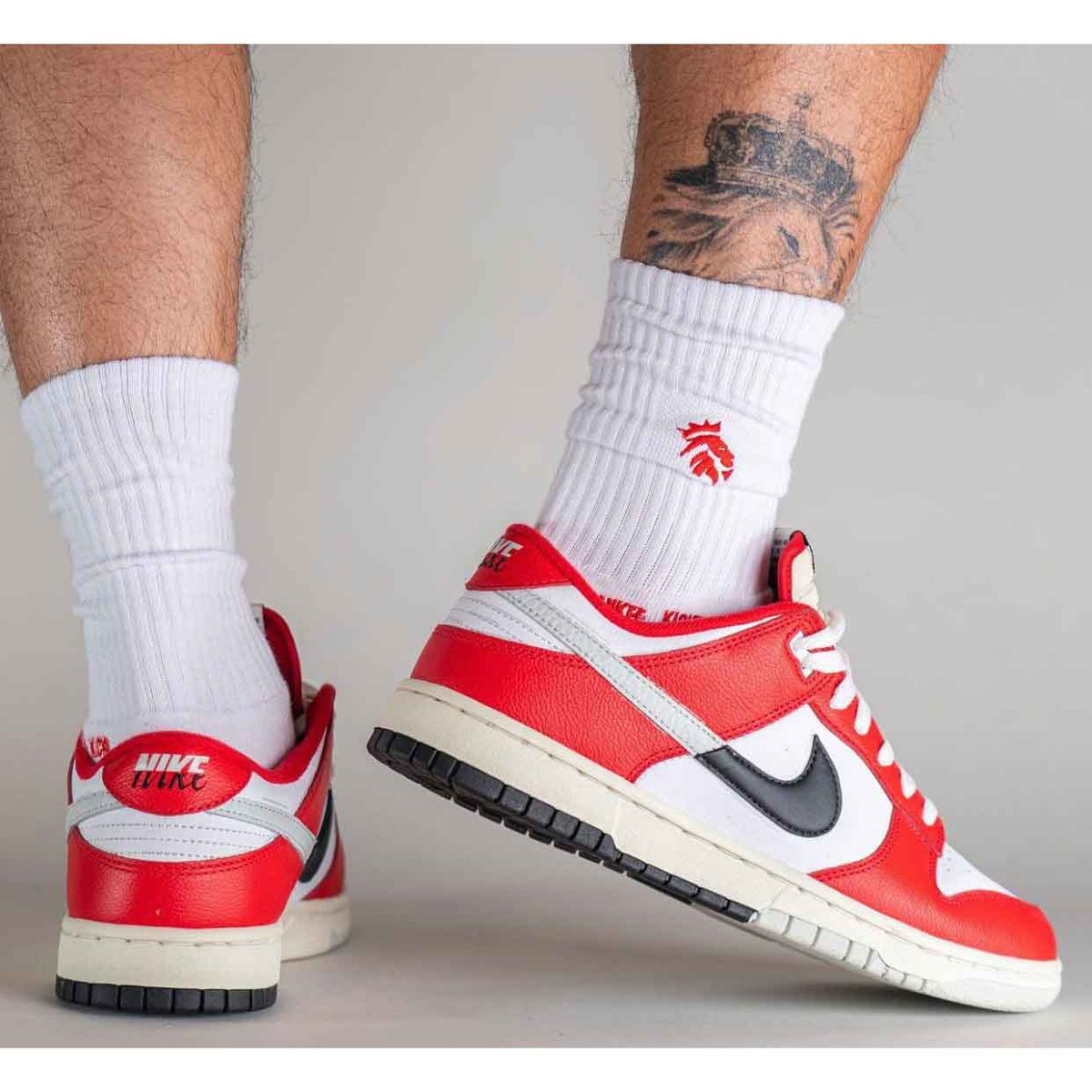 ShoeFiendLA's tweet photo. Nike Dunk Low “Chicago Split”
Follow 👉🏻 @shoefiendla ✨🙌🏼👟💯🔌 #shoefiendla #nike #nikedunklow 

https://t.co/jWfGDlNy39 https://t.co/BJo9ScXwVw
