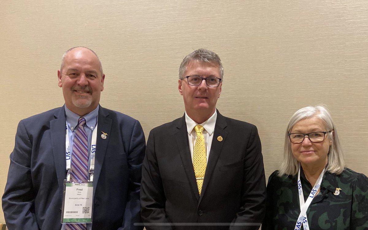 JanetHagerRL's tweet photo. A big thank you to @KHollandMPP for meeting with @redlakeontario  mayor @FredMota4 and I to discuss housing development opportunities for Red Lake at #ROMA2023 So great seeing a friendly Northwestern Ontario face. https://t.co/nskMNGB311
