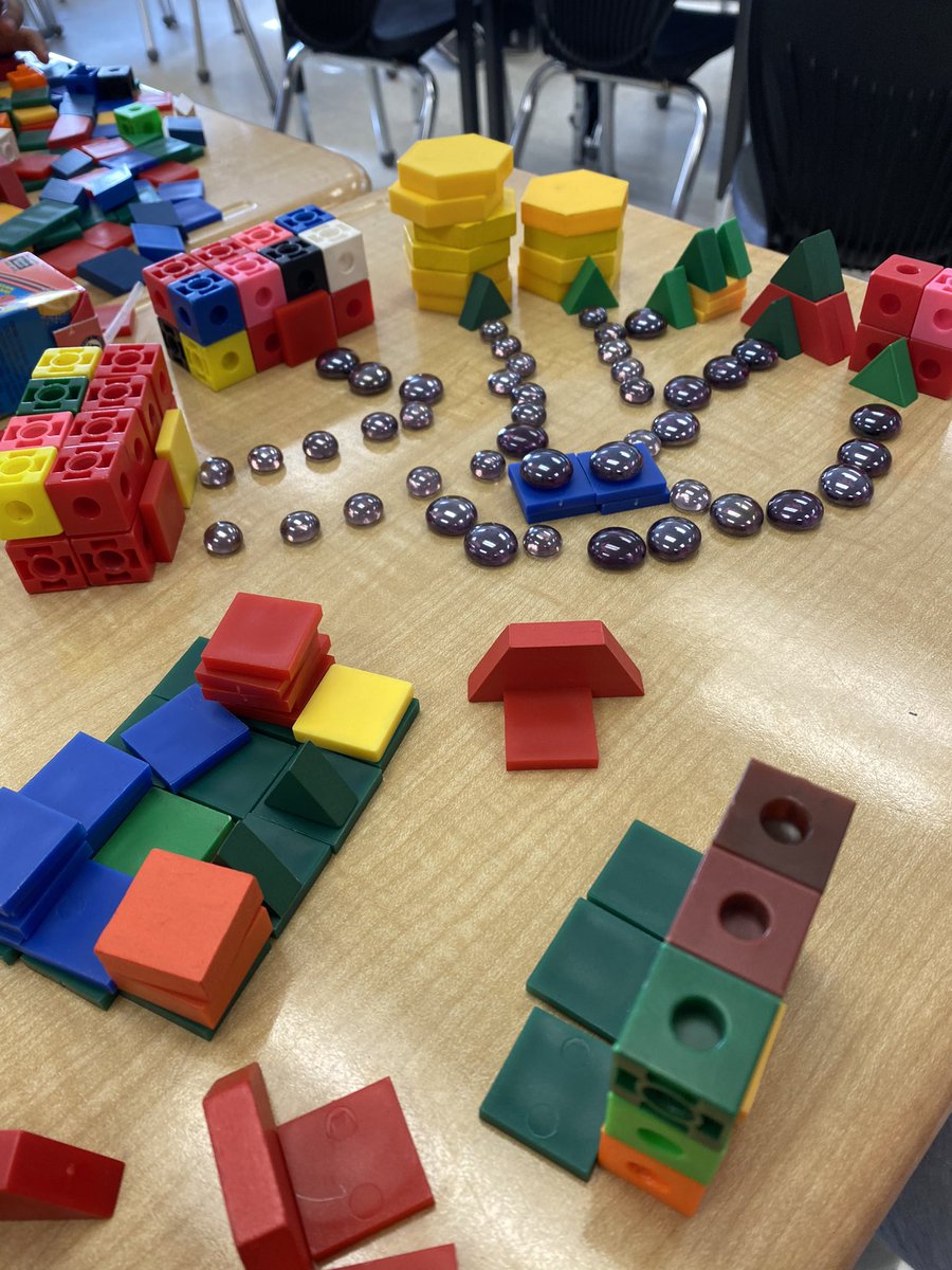 Ms. Klan tweet media