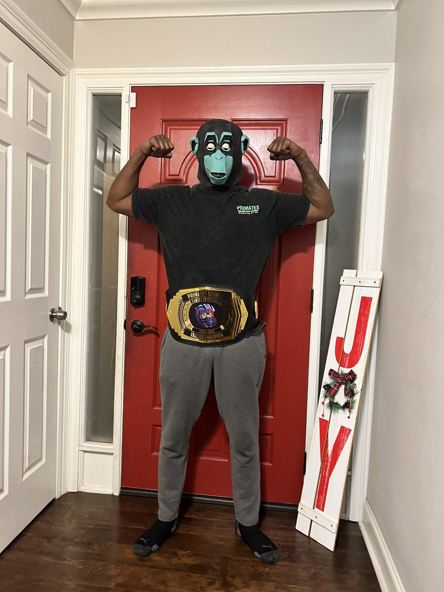 nft_fee's tweet photo. To my brother @nft527 I can’t thank you enough. From setting up @PrimatesSports Fantasy Football to spending your own bag to reward the winners. Everything is awesome but this belt is next level! To all my @PrimatesSports brothers, THE CHAMP IS HERE!! @Primatesnft https://t.co/guULVwkhMX