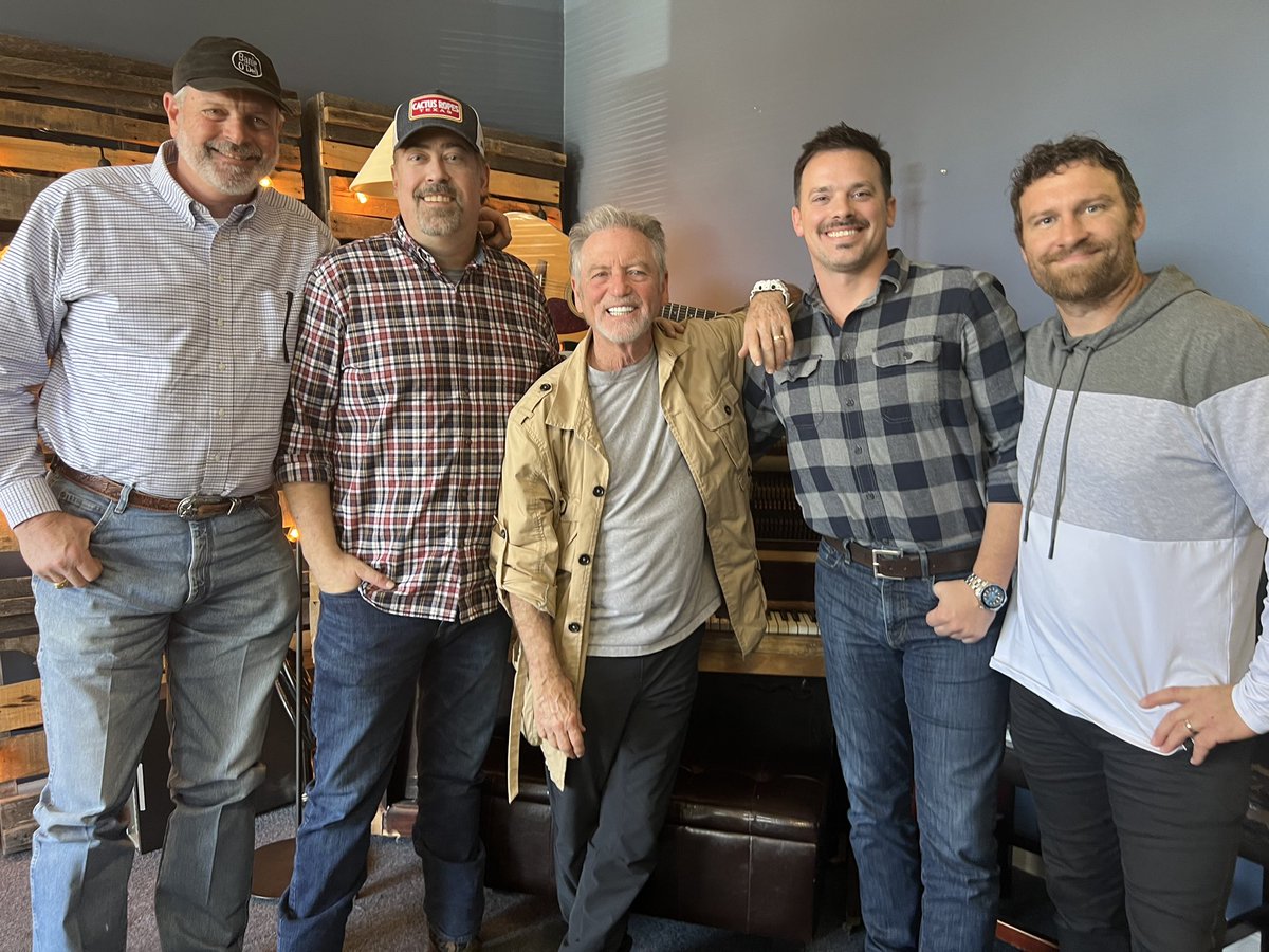 JustinTMusic's tweet photo. Great to work with @LarryGatlin a couple days ago. Love hearing the songwriting wisdom pour out of him. #houston #texasstar #larrygatlin https://t.co/WmFOVfCuro
