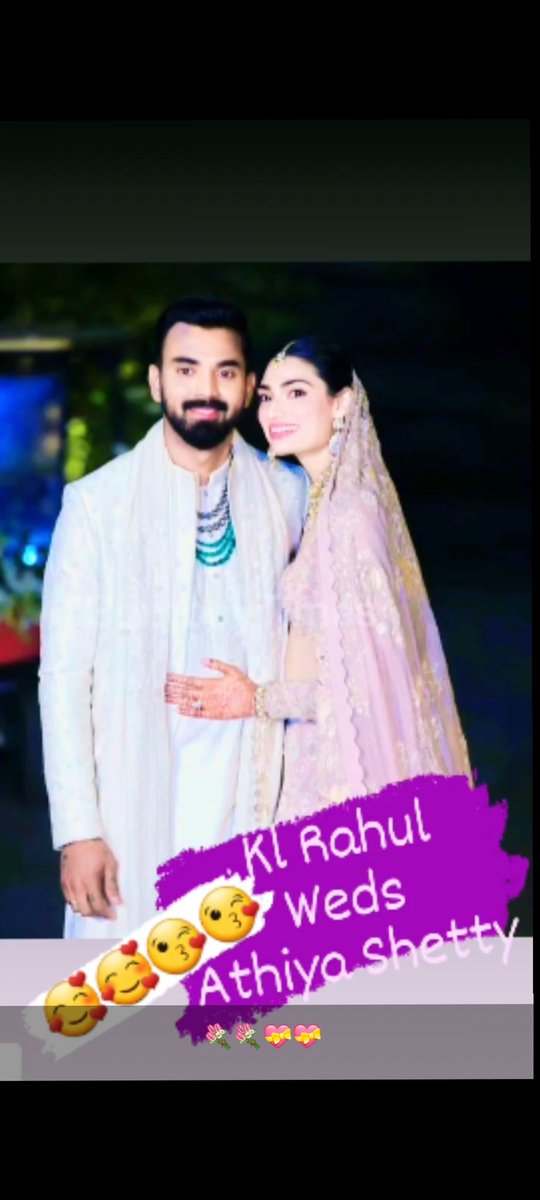 vickyth71284143's tweet photo. @klrahul bhai aapke Jivan Mein Kabhi Dukh Na Aaye aap Hamesha Hanste Raho bhabhi ke sath https://t.co/CIMLzlLHe8