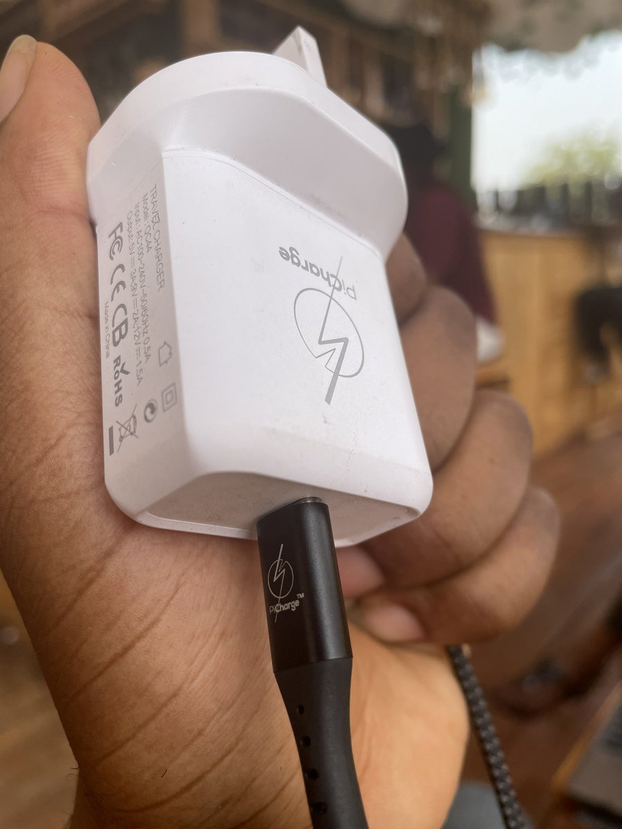 Pichargeng's tweet image. Each day moves so fast that only those who charge fast win daily. 

What are you doing to move faster than others today? 

#picharge #chargefast