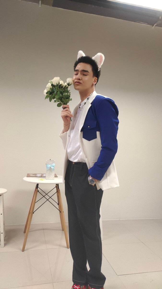 golf_mtbb2's tweet photo. โดนพี่ธีมตีแน่ มี๊ถ่ายหลับตาทุกรูปเลย😬😬
#ThemeAfternoonParty
#cloth_lab #Abgroup 
#ThemePhubeth https://t.co/HKoIsm6oFq