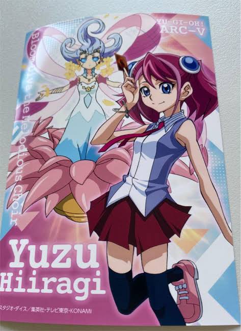 ARCVのデュエリストとモンスターがイコールなデザインってなにげに他のシリーズでは無い意匠だと思う。11期のEM新規はモンスター単体じゃなくて使い手とテーマが一体化したデザインになってるし。 