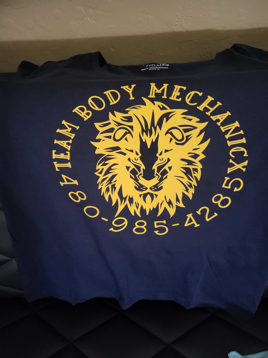 FlightDiscs's tweet photo. New design I made for @discgolfelaina and @BodyMechanicxAZ 
Any disc golfers in  Mesa Arizona need to check them out!
Step your game up and recover like a pro! @sockibomb13 @DrewGibsonn @jordan_castro15 check them out I know you guys are in the beautiful state of Arizona 🌵 https://t.co/MiUcRaiS4h