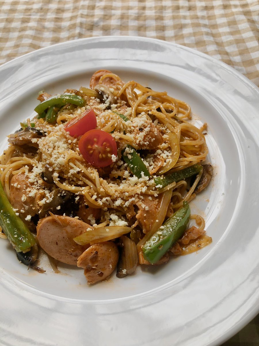 eskaesssss's tweet photo. @FOODFESS2 Spaghetti Napolitan https://t.co/cHZJs2nN1c