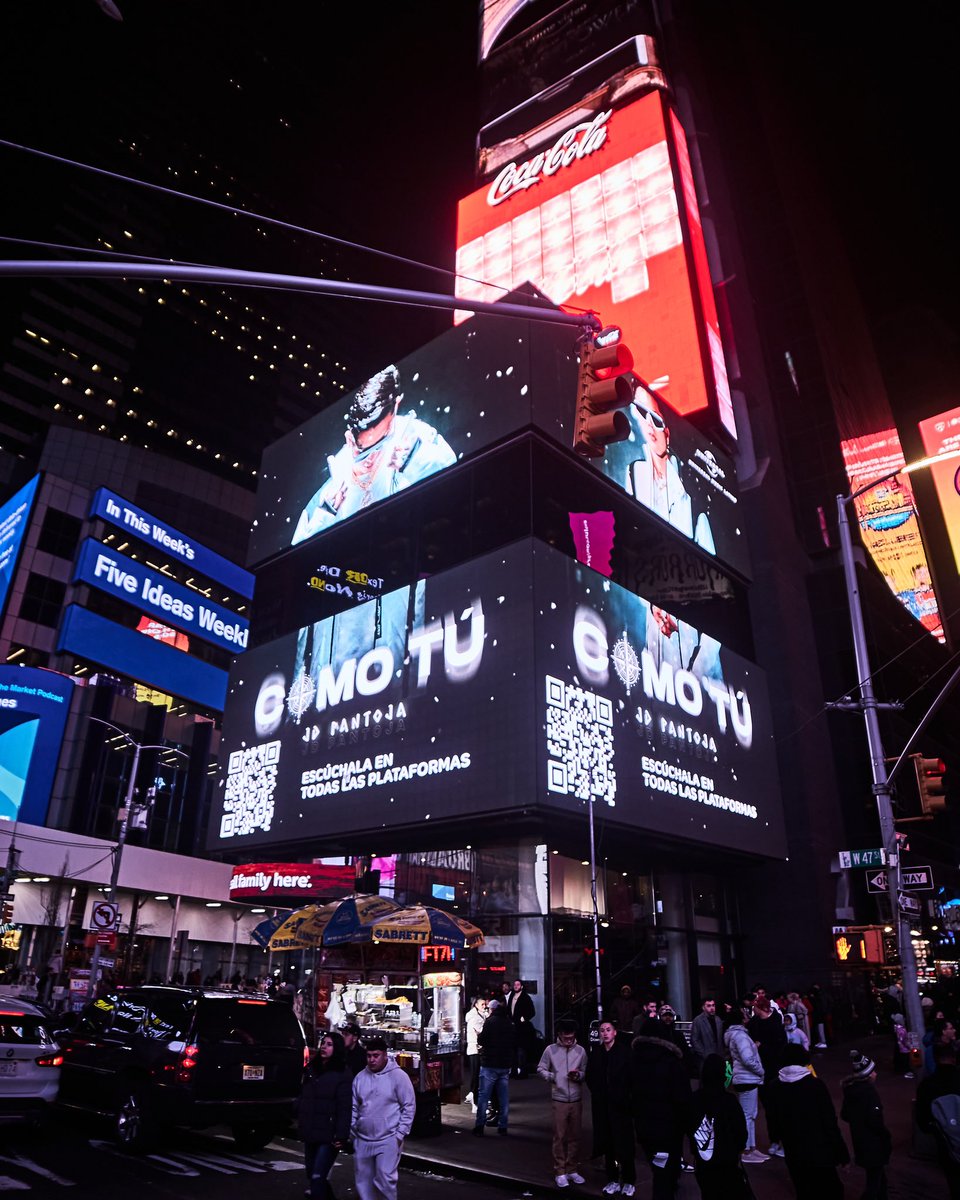JDPantojaAcceso's tweet photo. Con su reciente sencillo Jd Pantoja se encuentra en las pantallas de times square https://t.co/bABrDC7G6H