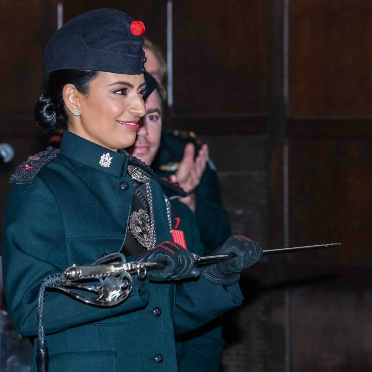 manjitminhas's tweet image. I am humbled and extremely honored to be appointed as the new Honorary Lieutenant Colonel for the Canadian Armed Forces and Queens Own Rifles of Canada.  

#HLColMinhas 
#HonoraryLieutenantColonel
#CanadianArmedForces
#CasaLoma