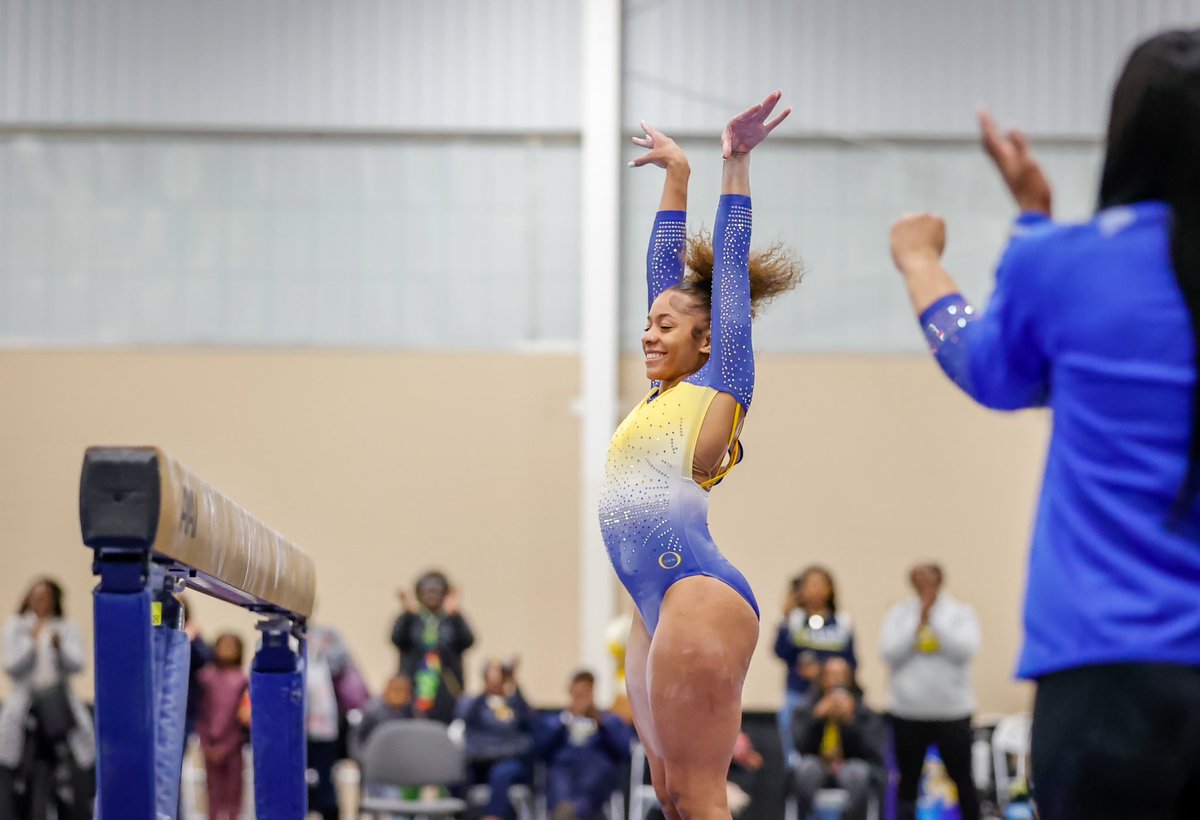 Fisk1866's tweet photo. Fisk GymDogs making it look easy! 😮‍💨🔥

Enjoy snapshots from Friday’s meet in Lebanon, TN! 

#TennesseeCollegeClassic #FiskGymnastics #FiskForever https://t.co/VGLGOyero2